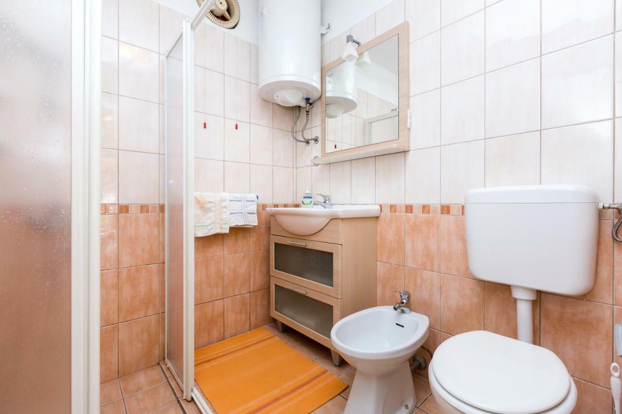 Apartment Marija Мали-Лошинь Экстерьер фото